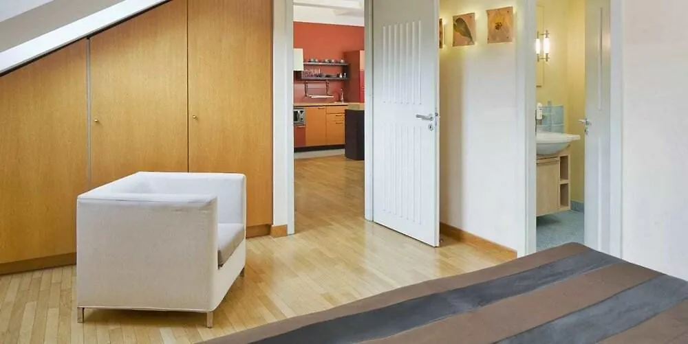 Mamaison Residence Belgicka Prague 4*,