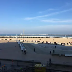 Prachtige Met Havenzicht , Ostende Belgique